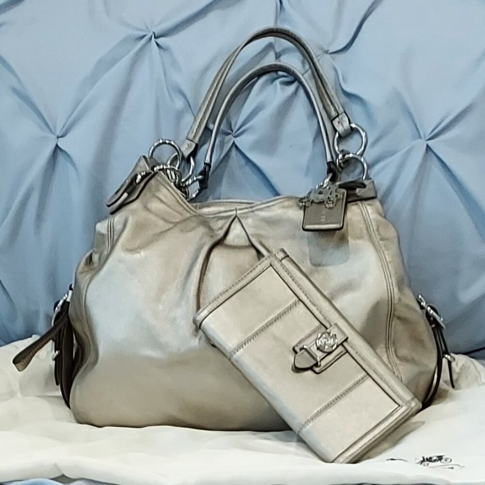 Coach “Madison Maggie Mia” Leather Hobo Style Silver Metallic Handbag/Wallet
